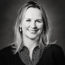 Portret van Anette Bouvy, oprichter van HAPPY Professionals